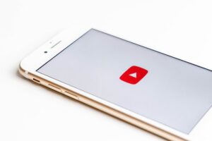 Come linkare il tuo canale YouTube su Instagram