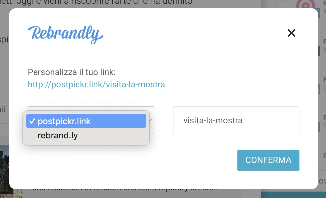 Finestra di dialogo per personalizzare il link tramite Rebrandly, con la possibilità di selezionare il dominio desiderato e specificare lo slug del link